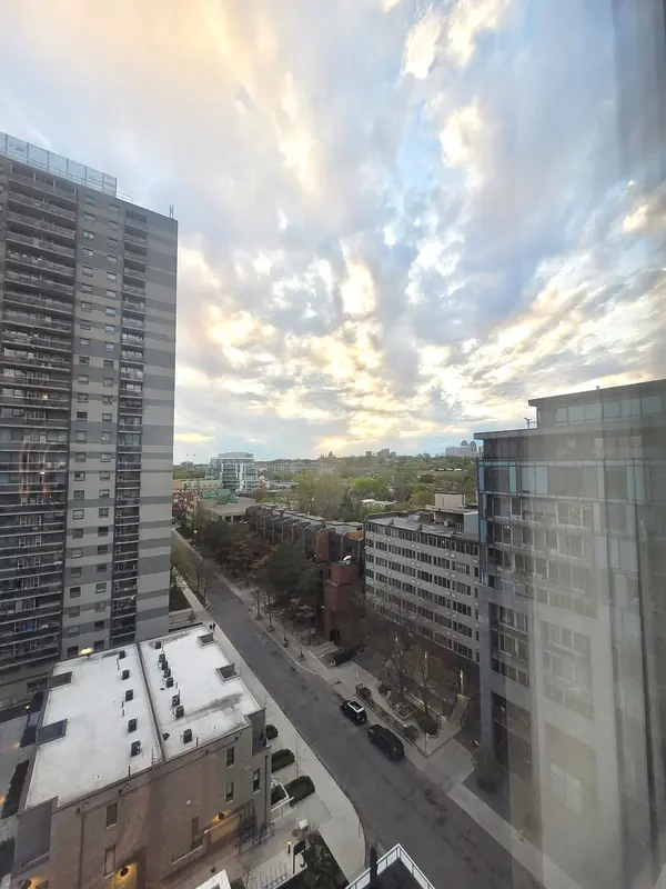 170 Avenue RD #905, Toronto C02, ON M5R 0A4