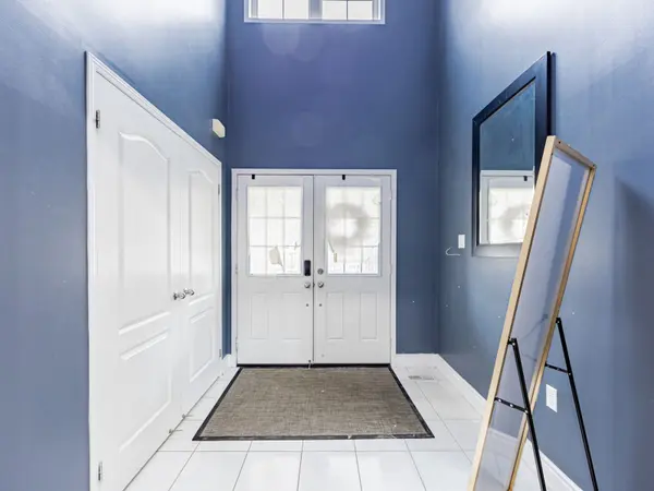 1904 Arborwood DR, Oshawa, ON L1K 0R3