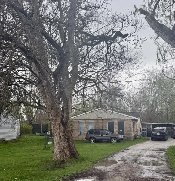 898 Sumpter RD, Belleville City, MI 48111