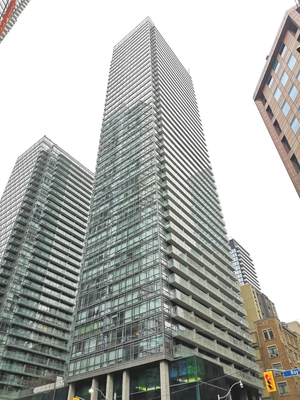 38 Grenville ST #2103, Toronto C01, ON M4Y 1A5