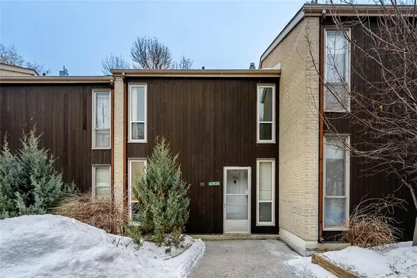 1 Snow ST, Winnipeg, MB R3T 2M4