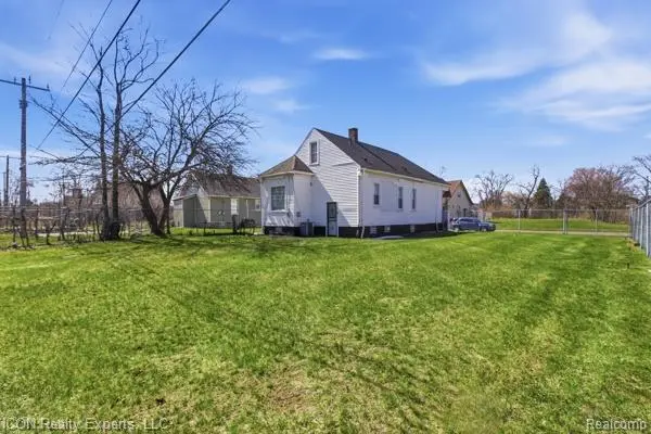 13540 Moran ST, Hamtramck, MI 48212