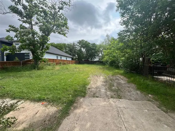 4126 Esmalda Street, Dallas, TX 75212