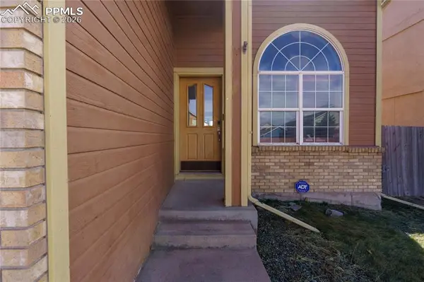 1755 Woodpark DR, Colorado Springs, CO 80951