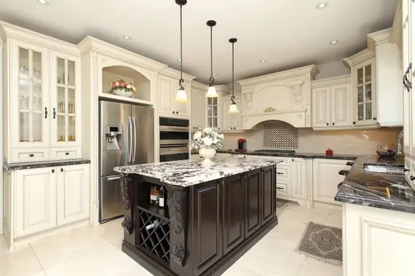 7 Elderwood DR, Richmond Hill, ON L4B 2X3