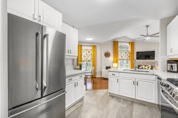 1 Fortuna CIR, New Tecumseth, ON L9R 1Z3