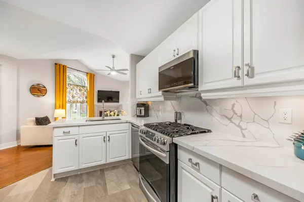 1 Fortuna CIR, New Tecumseth, ON L9R 1Z3