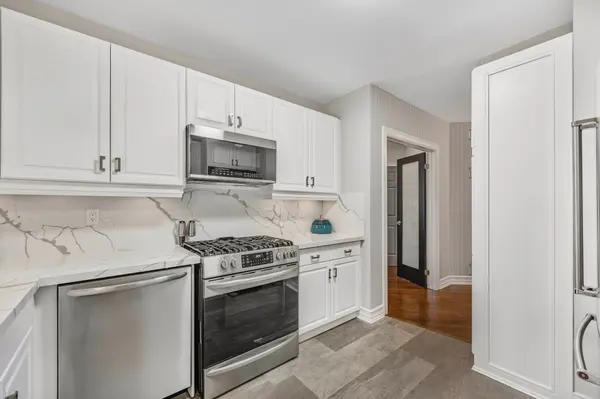 1 Fortuna CIR, New Tecumseth, ON L9R 1Z3