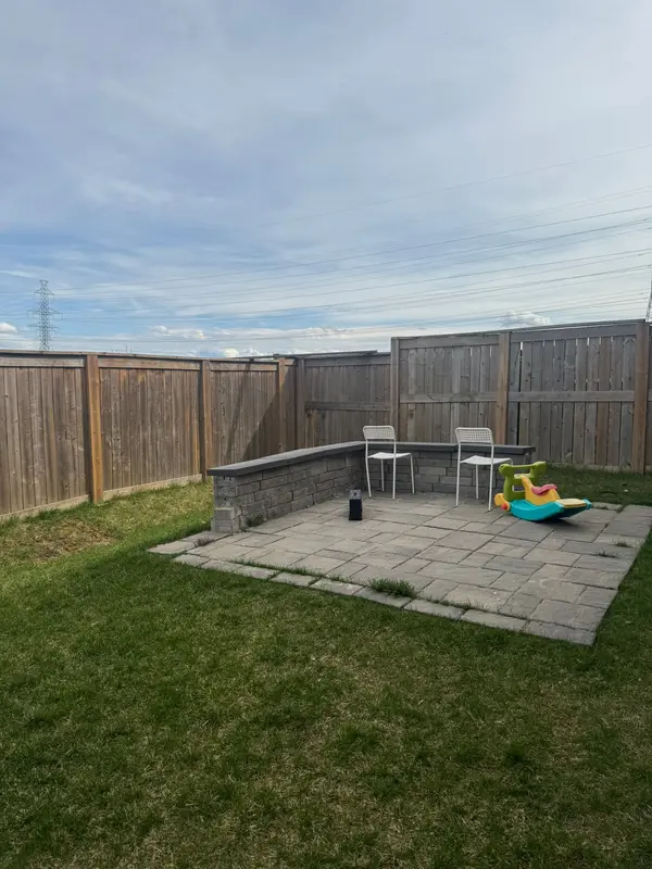 120 Vineberg DR #41, Hamilton, ON L9B 2R9