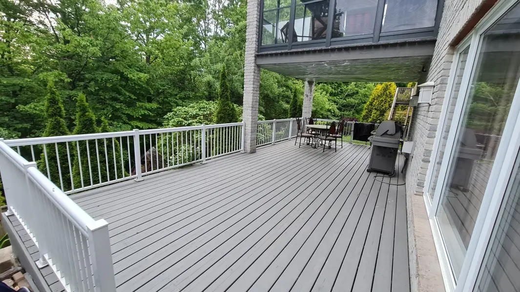 172 Lena CRES #2, Cambridge, ON N1R 8P6