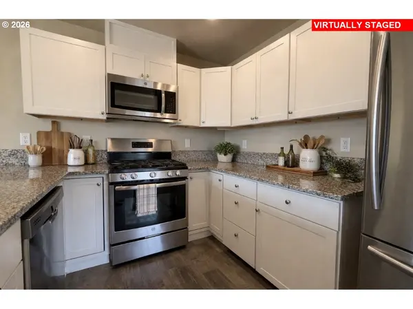 183 S WILLIAMS ST, Lebanon, OR 97355