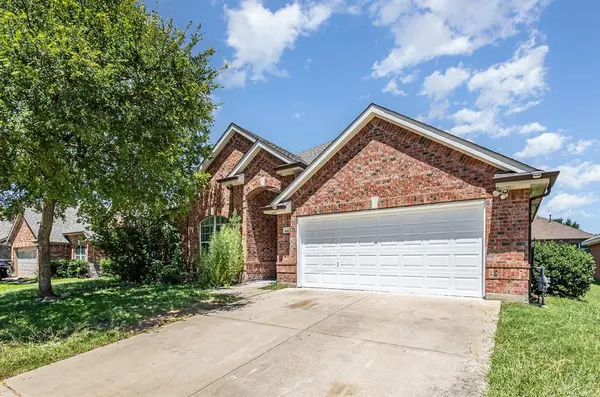 601 Valencia Drive, Arlington, TX 76002