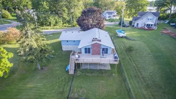 5264 Guernsey Lake RD, Hope Twp, MI 49046