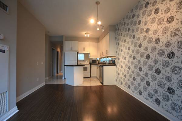 1121 Bay ST #805, Toronto C01, ON M5S 3L9