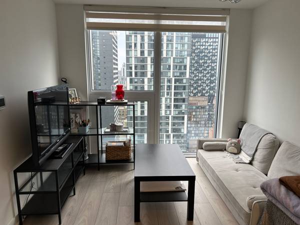 82 Dalhousie ST #2702, Toronto C08, ON M5B 0C5