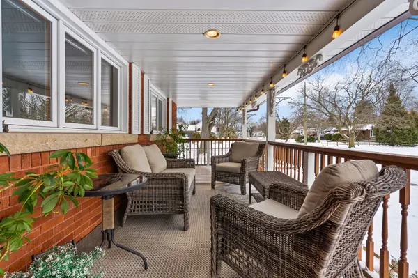 12 Aquadale DR, St. Catharines, ON L2N 3R6