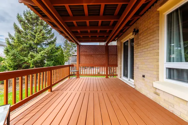 30 BAXTER CRES, Thorold, ON L2V 4R6