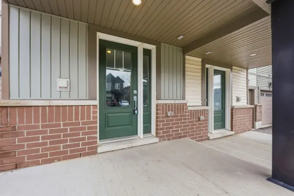 60 Teelin CIR, Barrhaven, ON K2J 6T9