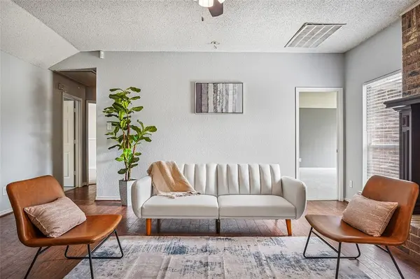 2516 Buck Drive, Mesquite, TX 75181