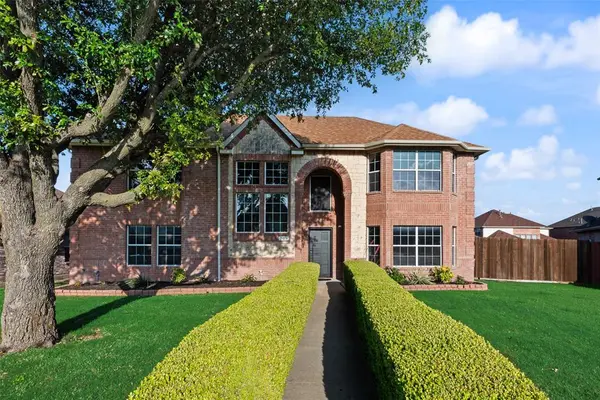 703 Harvest Glen Drive, Cedar Hill, TX 75104