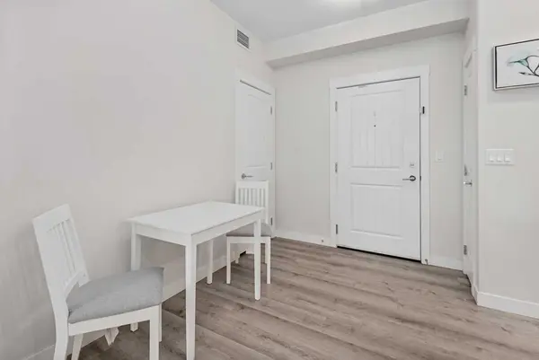 200 Auburn Meadows Common SE #311, Calgary, AB T2M3A8