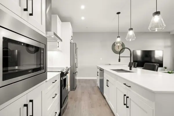 200 Seton CIR SE #4314, Calgary, AB T3M 3P7