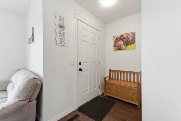 14 Reunion GRV, Airdrie, AB T4B 0Z7