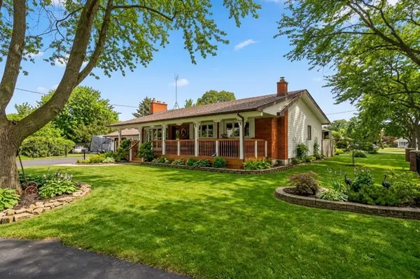 12 Aquadale DR, St. Catharines, ON L2N 3R6