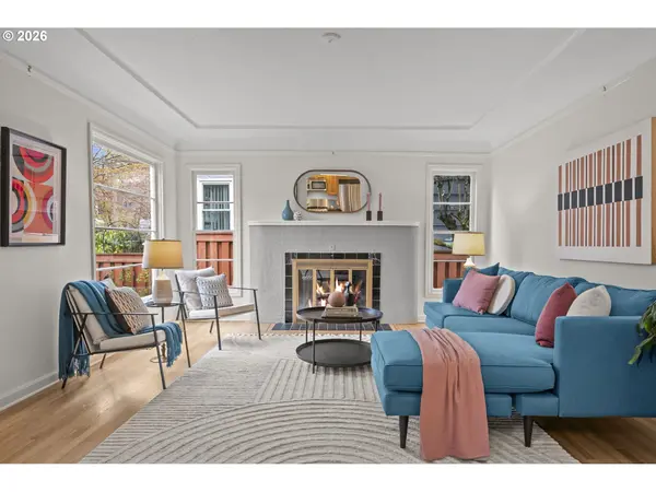 734 SE 69TH AVE, Portland, OR 97215