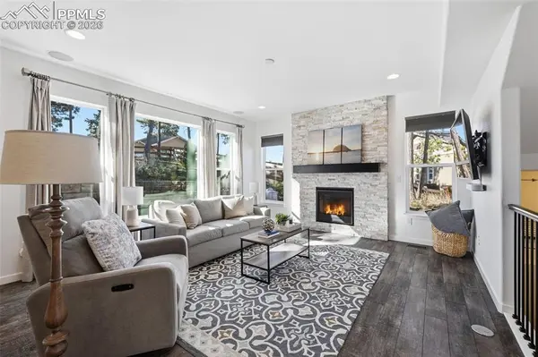 1765 Summerglow LN, Monument, CO 80132