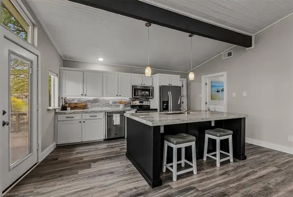 2516 Wildwood Way, Tool, TX 75143