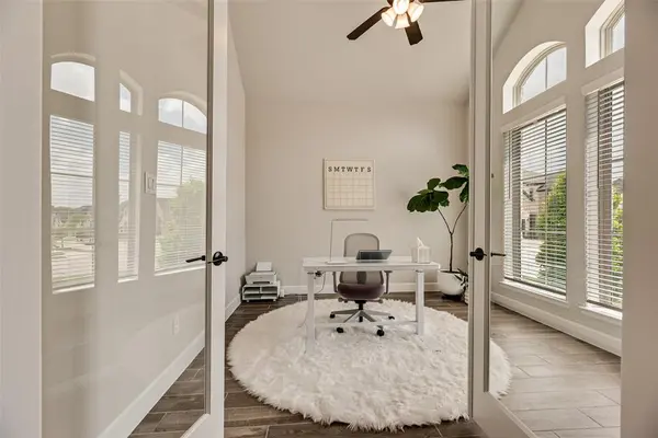 1753 Sir Dustin Lane, Carrollton, TX 75010