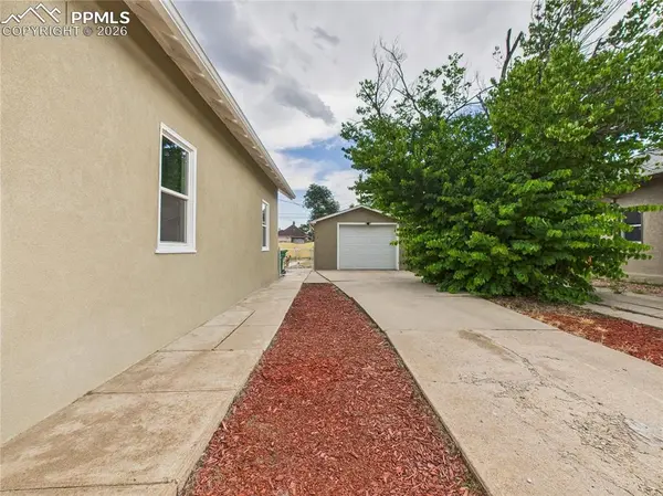 1012 E Abriendo AVE, Pueblo, CO 81004