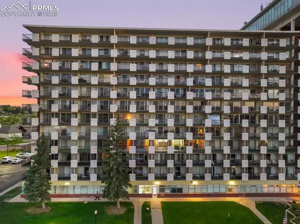 411 Lakewood CIR #B430, Colorado Springs, CO 80910