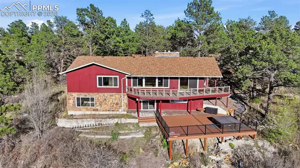 7518 Vincent DR, Colorado Springs, CO 80920