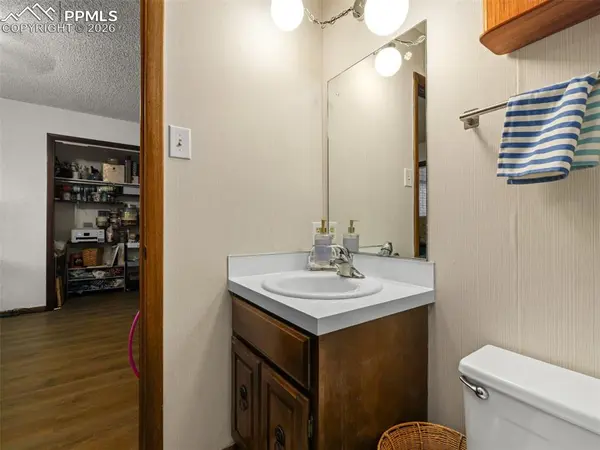 48 Regency BLVD #E, Pueblo, CO 81005