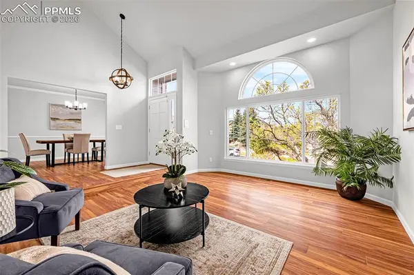 5750 Daltry LN, Colorado Springs, CO 80906