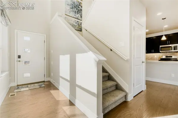 5317 Sky Top LN, Colorado Springs, CO 80918