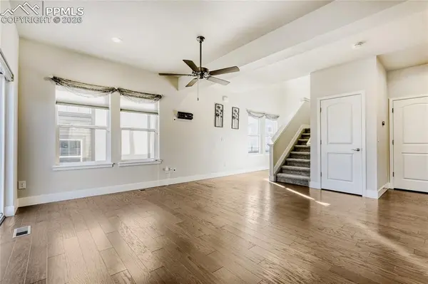 5317 Sky Top LN, Colorado Springs, CO 80918