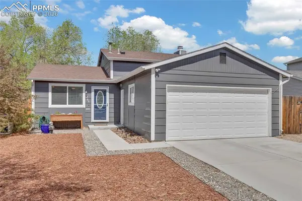 3265 Foxridge DR, Colorado Springs, CO 80916