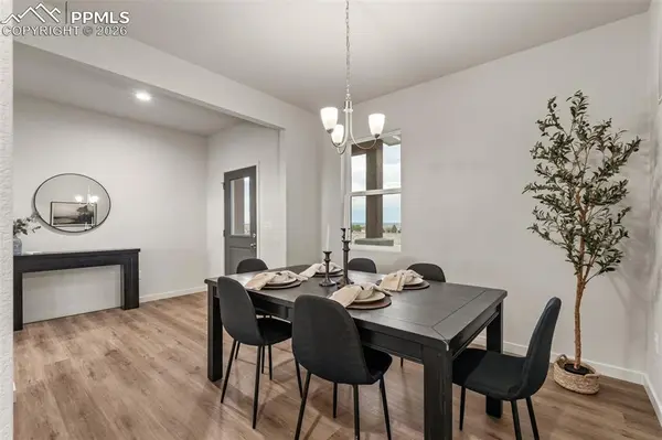 353 S Ashford DR, Pueblo, CO 81007