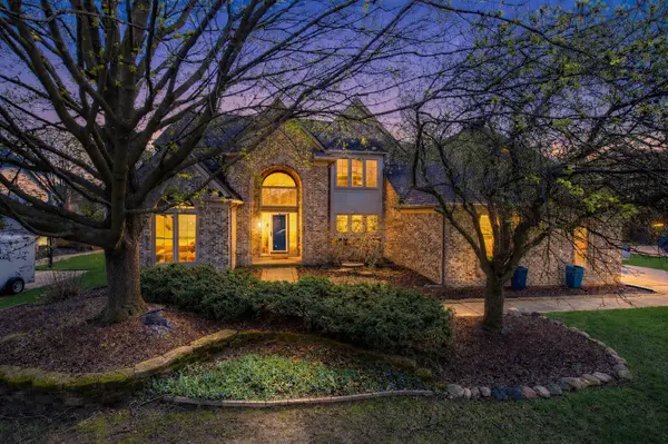 48135 Covington CT, Canton Twp, MI 48187