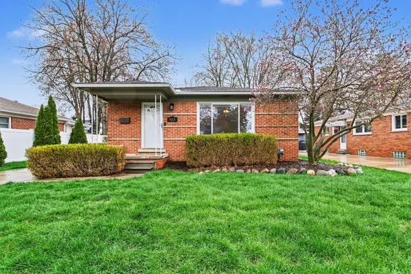 1015 Englewood AVE, Royal Oak City, MI 48073