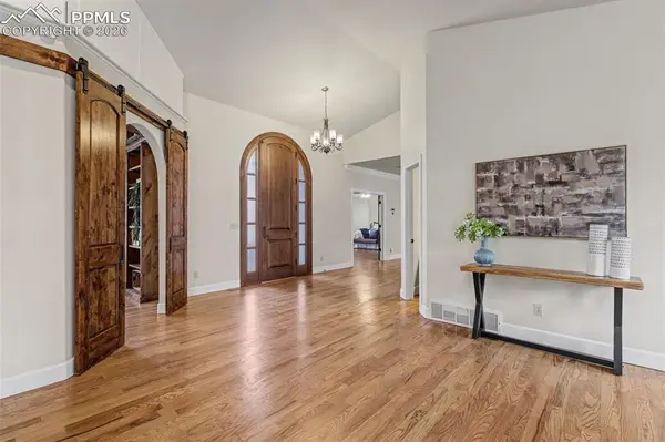 250 Mayfield LN, Colorado Springs, CO 80906