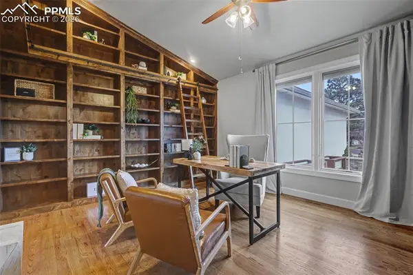 250 Mayfield LN, Colorado Springs, CO 80906