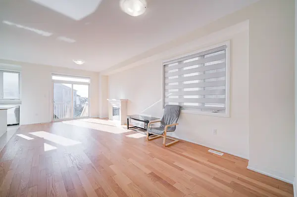 1091 Pisces TRL, Pickering, ON L1X 0P8