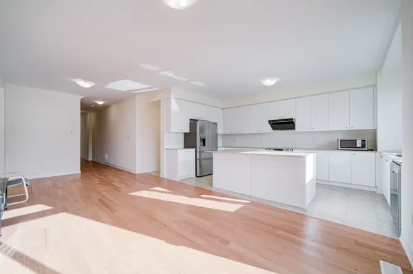 1091 Pisces TRL, Pickering, ON L1X 0P8