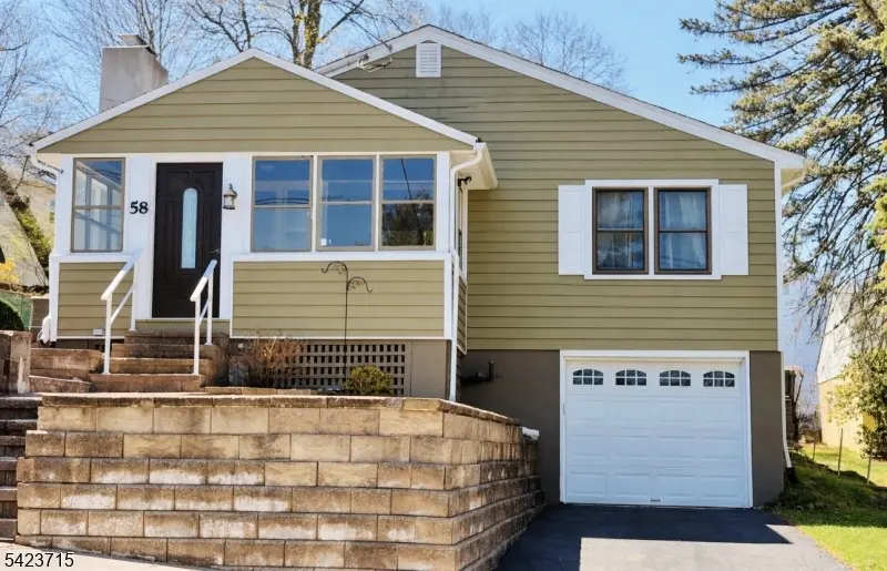 58 William St, Dover Town, NJ 07801