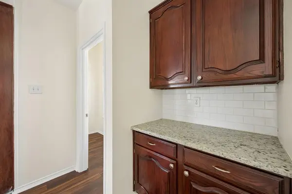 1604 Bennington Drive, Carrollton, TX 75007