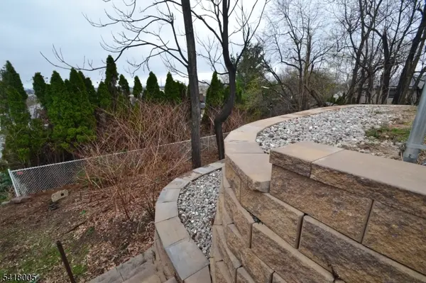 8 Witherspoon St, Nutley Twp., NJ 07110